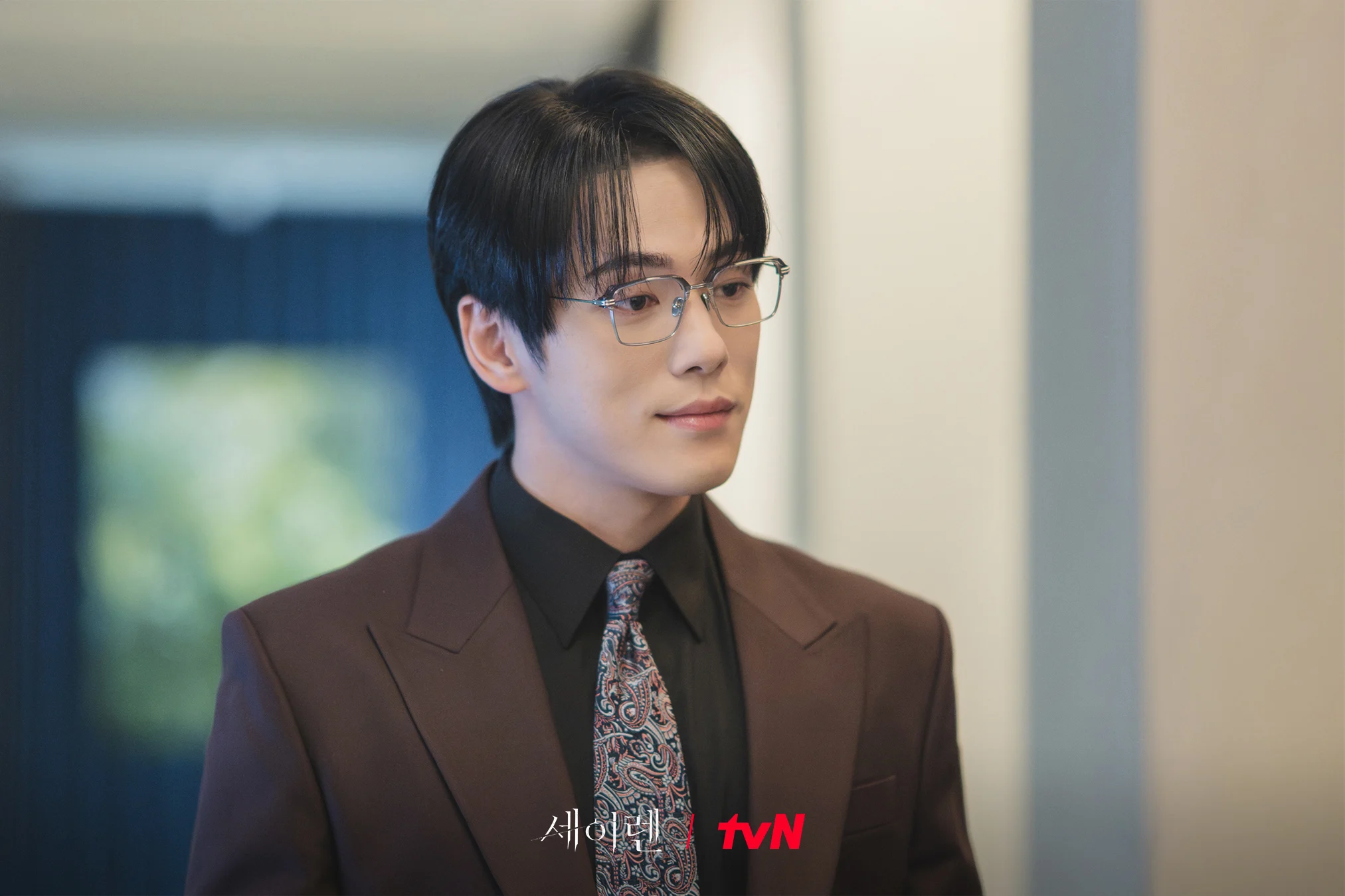 7 Sikap Mencurigakan Baek Jun Beom yang Bikin Penonton Penasaran di Siren's Kiss