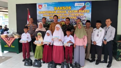 80 Anak Yatim di Labuan Pandeglang Terima Santunan dari Perusahaan Jaringan Internet