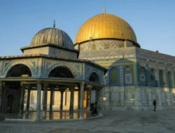 9 Keistimewaan Masjid Al‑Aqsa yang Membuatnya Dijunjung Tinggi dalam Islam