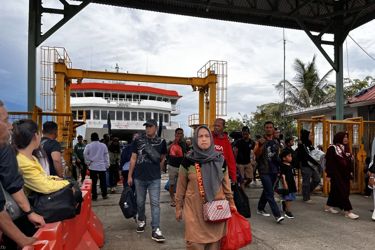 Aceh Mulai Bangkit, Pelabuhan Ulee Lheue Dipadati Wisatawan Sambut Kemeriahan Idulfitri