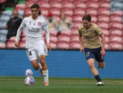 Adelaide United Membalikkan Defisit, Hancurkan Western Sydney Wanderers 4-2 dalam Duel Sengit