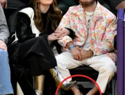 Aksi Spontan Selena Gomez Cium Kaki Benny Blanco Jadi Sorotan