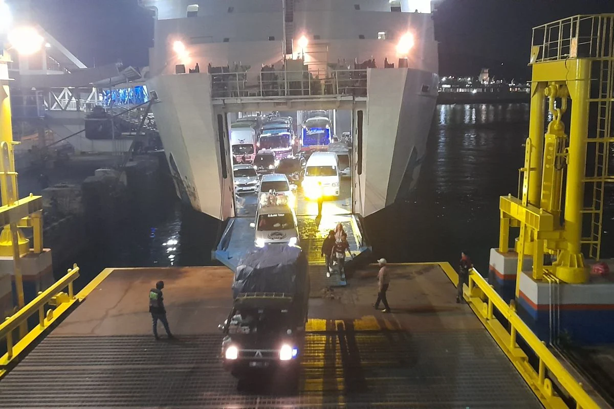 Arus Balik di Merak Melandai, Polres Cilegon Tetap Siaga Amankan Pelabuhan dan Wisata hingga Akhir Pekan