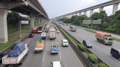 Arus Mudik Meroket, One Way Diberlakukan Mulai Sore Ini di KM 70‑263 Jalur Pantura
