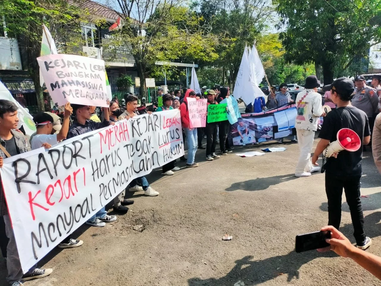 Berbulan Tanpa Kejelasan, Penanganan Kasus di Polsek Malingping Disorot Mahasiswa Lebak