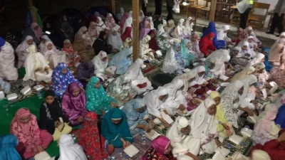 Buka Puasa dengan Ratusan Santri di Ponpes Shohibul Muslimin, Kapolres Serang Ingatkan Ancaman Geng Motor Jelang Lebaran