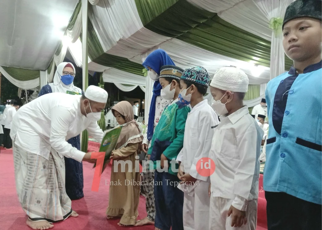 Bupati Serang Salurkan Santunan kepada 1.000 Anak Yatim dalam Peringatan Nuzulul Quran dan Gebyar Zakat