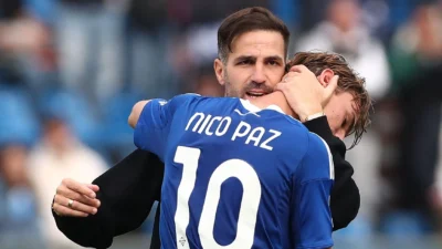 Cesc Fabregas Guncang Serie A: Dari Taktik Tiga Belah di Como hingga Desas-Desus Manajer Arsenal