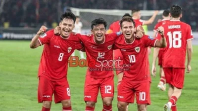 Como Gigit Tiga Poin di Kandang Cagliari, Gol Roket Da Cunha Bawa Klub Indonesia ke Puncak Empat Besar Serie A