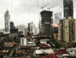 Cuaca Akhir Pekan Potensi Ganggu Aktivitas Ekonomi di Jakarta