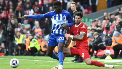Danny Welbeck Ganda Gol Bawa Brighton Menang 2-1 atas Liverpool
