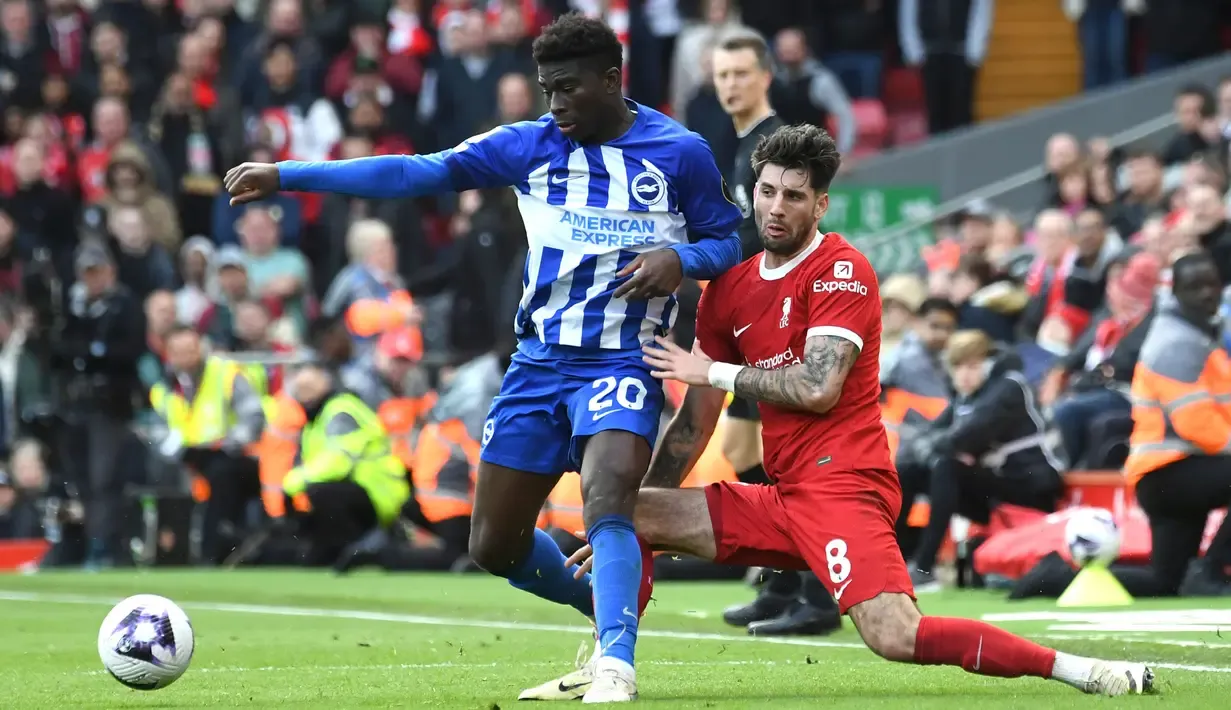 Danny Welbeck Ganda Gol Bawa Brighton Menang 2-1 atas Liverpool