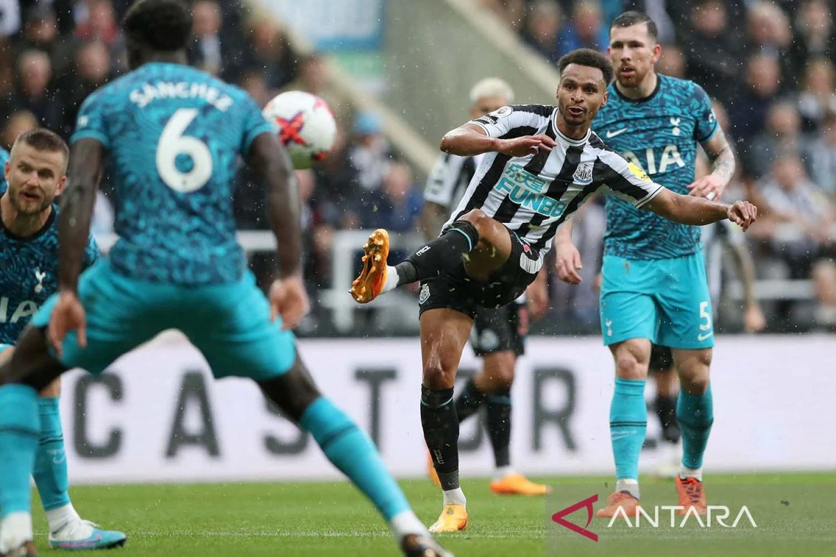 Debut Horor Kinsky di Liga Champions: 17 Menit yang Hancurkan Karier & Harapan Spurs