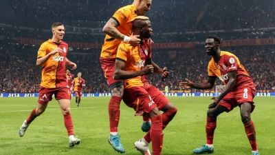 Derby Istanbul: Osimhen Angkat Galatasaray ke Puncak Setelah Kemenangan Dramatis 1‑0 atas Beşiktaş