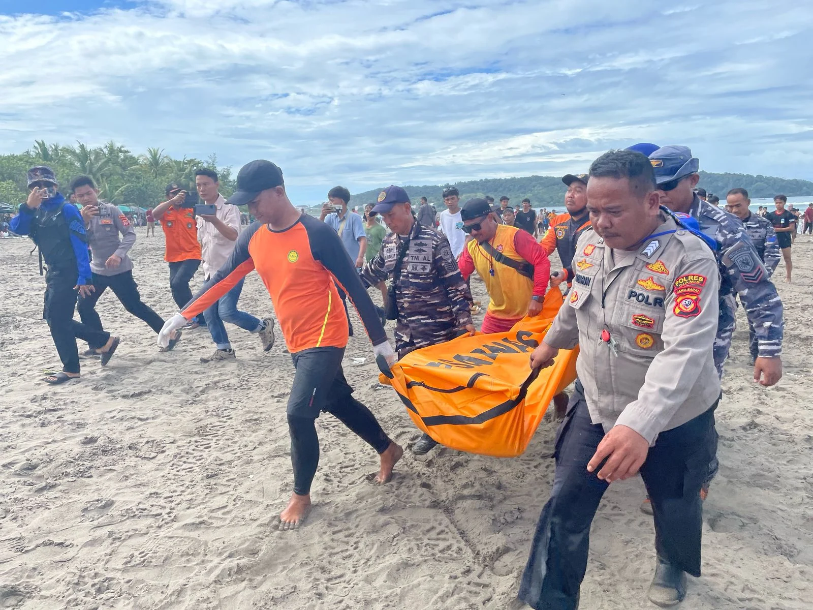 Dinas Porabudpar Batu Bara Keluarkan Imbauan Keselamatan Wisata Laut Pasca Terdamparnya Wisatawan di Pulau Salah Namo