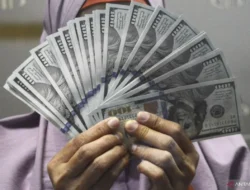 Dolar AS Mencapai Puncak 10 Bulan di Tengah Ketegangan Timur Tengah