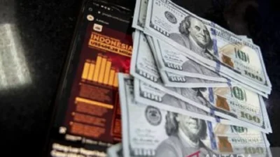 Dolar Menguat di Tengah Kekhawatiran Pasar atas Konflik Timur Tengah