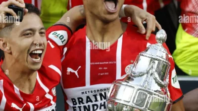 Drama 5 Gol, PSV Eindhoven Gagal Lolos Final KNVB Cup: Apa Selanjutnya untuk Sang Raksasa Belanda?