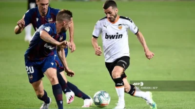 Drama Menegangkan di Menit Tambahan: Valencia Raih 3-2 atas Alavés