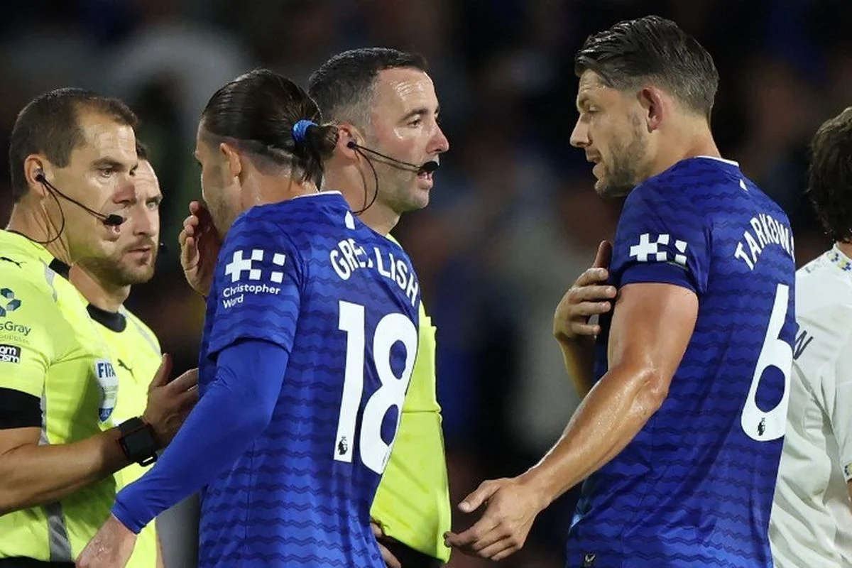 Drama Penalti di Elland Road: Leeds Tertinggal 0-1 oleh Sunderland dalam Duel Survival Premier League