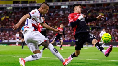Drama Penalti Memukau! Chivas Balikkan Kekuatan Atlas dalam Clásico Tapatío 2-1