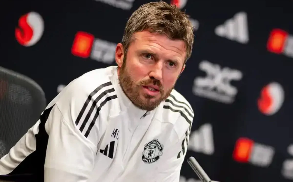 Eks Pelatih Liga Inggris Siap Gantikan Michael Carrick di Manchester United: Pilihan, Tantangan, dan Harapan Besar