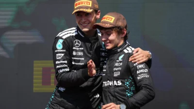 George Russell Pimpin Mercedes, Antonelli dan Verstappen Bersaing Sengit di Debut F1 2026