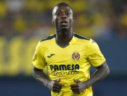 Gol Telat Nicolas Pepe Bawa Imbang Villarreal vs Alaves di La Liga 2025/26