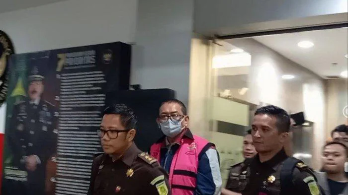 Hakim Ungkap Skandal Suap CPO: Marcella dan Ariyanto Dituduh Tilap Duit, Junaedi Saibih Dibebaskan