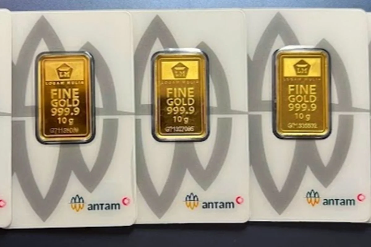 Harga Emas Antam Turun Menjadi Rp2,992 Juta per Gram