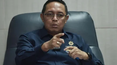 Hasan Nasbi, Mantan Wartawan Kompas yang Kini Komisaris Pertamina, Temui Jokowi di Solo