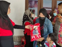 Jhonlin Group Bagikan 2.000 Paket Sembako untuk Warga Ramadan 2026 di Tanah Bumbu