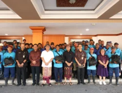 Jhonlin Group Salurkan 2.000 Paket Sembako Ramadan 2026, Dapat Apresiasi Kepala Desa
