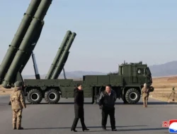 Kim Jong Un Amati Uji Sistem Peluncur Roket Bersama Putrinya, Kim Ju Ae