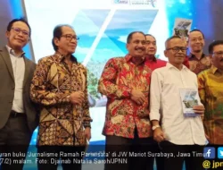 Komaridian Hidayat Apresiasi Buku "Ambang Sandyakala Jurnalisme" Karya Ketua SMSI DIY