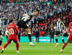 Kontroversi Dan Burn, Pilihan Formasi, dan Dampaknya bagi Inggris: Analisis Pertandingan Newcastle vs Manchester United