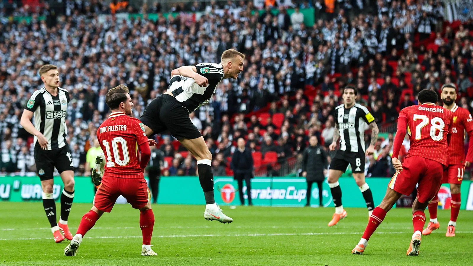 Kontroversi Dan Burn, Pilihan Formasi, dan Dampaknya bagi Inggris: Analisis Pertandingan Newcastle vs Manchester United