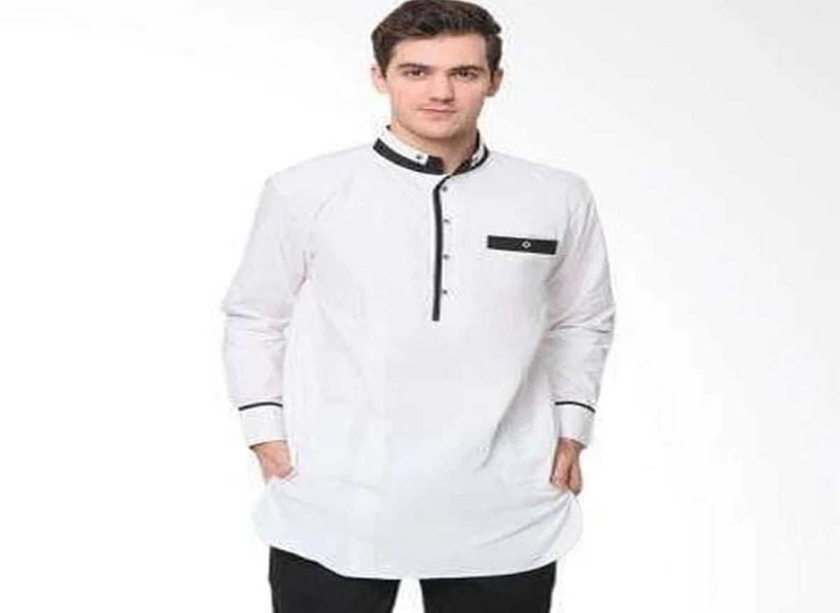 Lebaran Pertama Menkeu Purbaya: Baju Koko Rp125 Ribu, Nawar Harga, dan Tantangan Mengelola Keuangan Negara