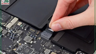 MacBook Neo 8GB RAM Diuji, Bisa Buka 60 Aplikasi Tanpa Crash