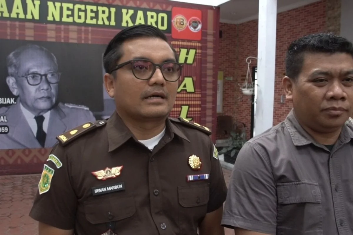 Mahasiswa Warnai Pelimpahan Berkas Tahanan Kasus Pembakaran Pos Ciceri ke Kejari Serang