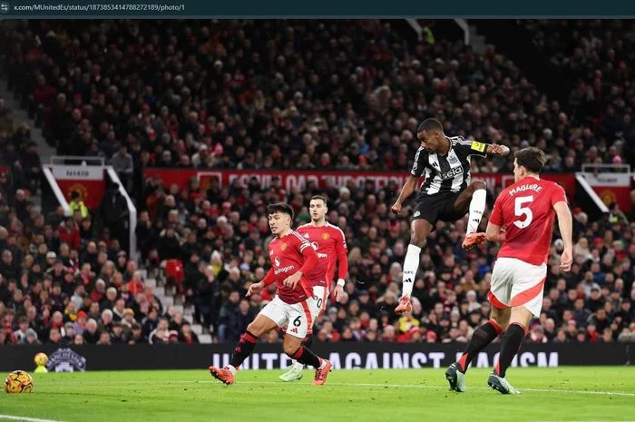 Man United di Persimpangan: Kekalahan Newcastle, Target Thuram, dan Skandal Disiplin Akademi