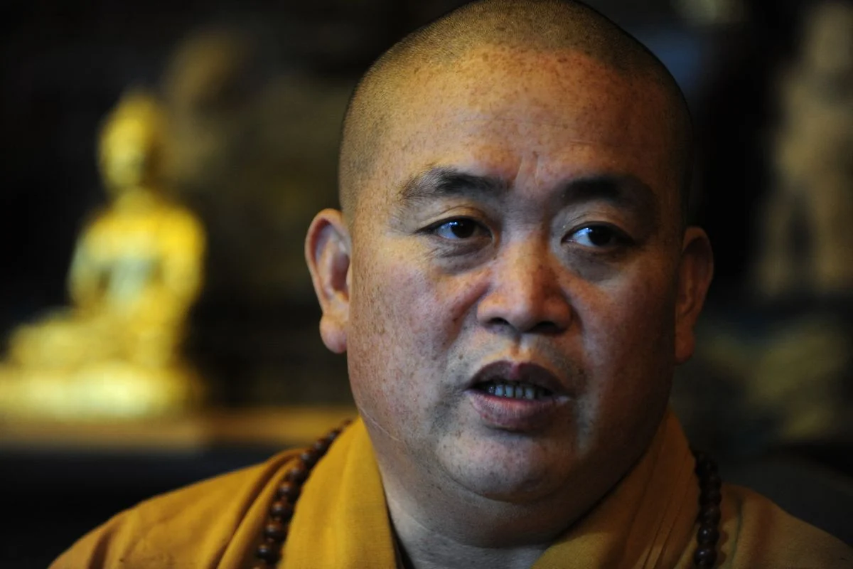 Mantan Kepala Biara Kuil Shaolin di China Didakwa Suap dan Penggelapan