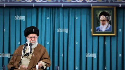 Meninggalnya Ayatollah Khamenei Pecah: Reaksi Politik Regional, Dinamika Suksesi, dan Dampak Geopolitik