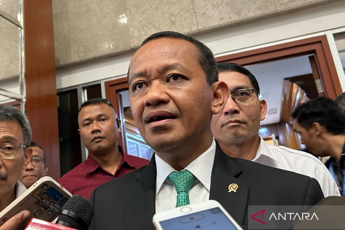 Menteri ESDM Bahlil Lahadalia Tegaskan Tidak Ada Kenaikan Harga BBM Bersubsidi per 1 April 2026
