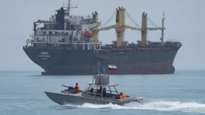 Militer AS Katakan Ancaman Iran di Selat Hormuz Menurun