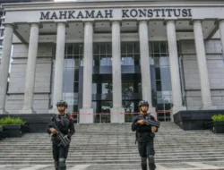 MK Buka Tabir: Putusan Kontroversial tentang Uang Pensiun Eks Pejabat Negara Mengguncang Politik Indonesia