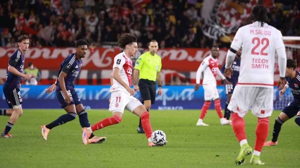 Monaco Mengguncang Lyon: Akliouche Bintang, Lyon Terpuruk di Puncak Ligue 1