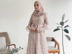 OOTD Kondangan to Daily: Gamis Brokat Busui yang Mewahnya Pas
