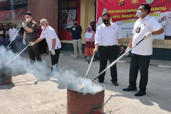 Operasi Bareskrim: Ratusan Kilogram Sabu Tersembunyi di Ban Mobil, Ditemukan di Klub Malam Jakarta Selatan