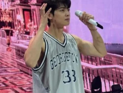 Pameran Fotografi Cha Eun Woo Tetap Digelar Meski Kontroversi Pajak